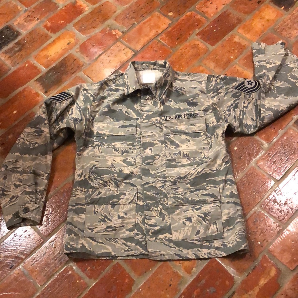U.S Air Force Camouflage Combat Utility Shirt sz 40R